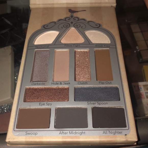 Pretty Vulgar Nightingale Palette - Picture 4 of 6